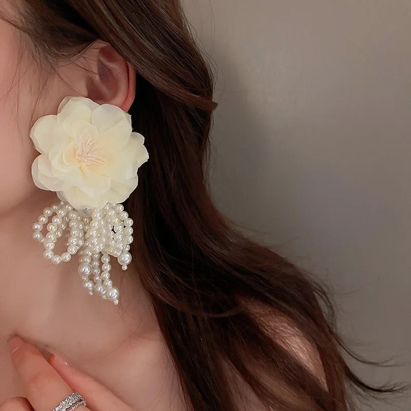 Rosa Earrings - White
