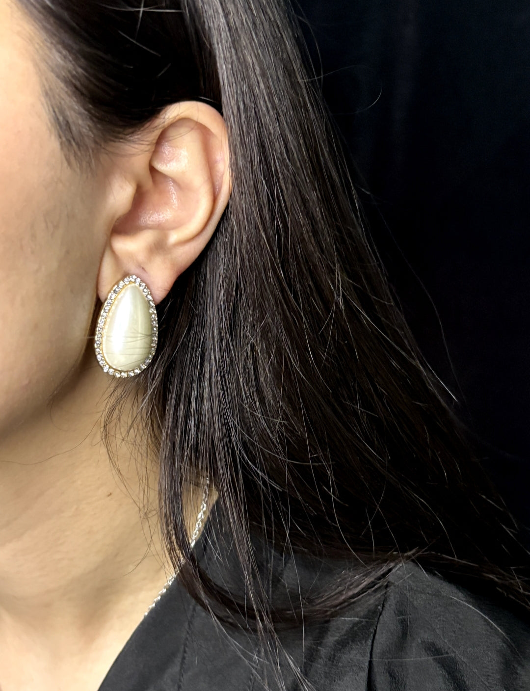 Perlina Rain Drop Earring