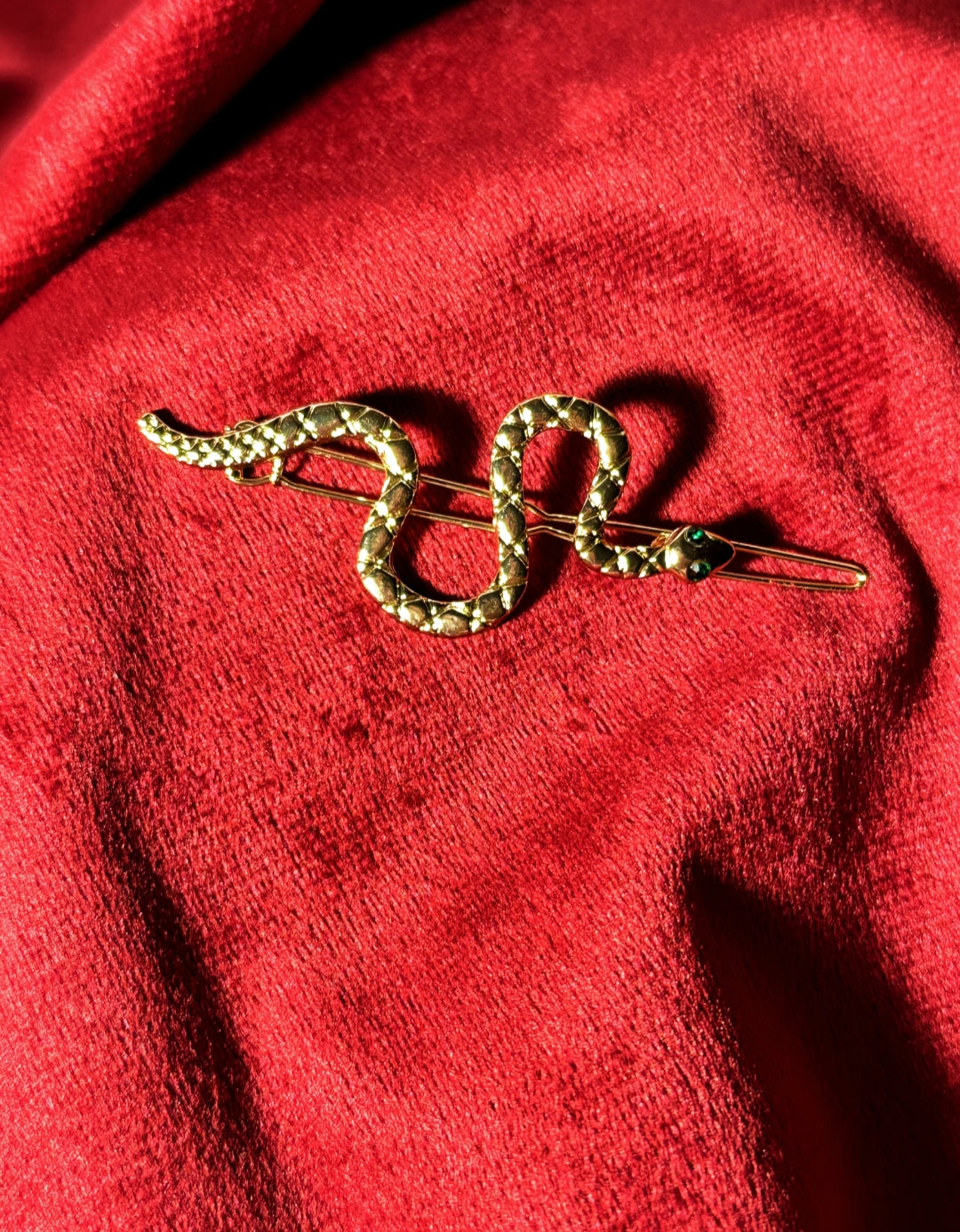 Serpent Crawl Hairpin