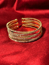 Load image into Gallery viewer, Loop Bangles