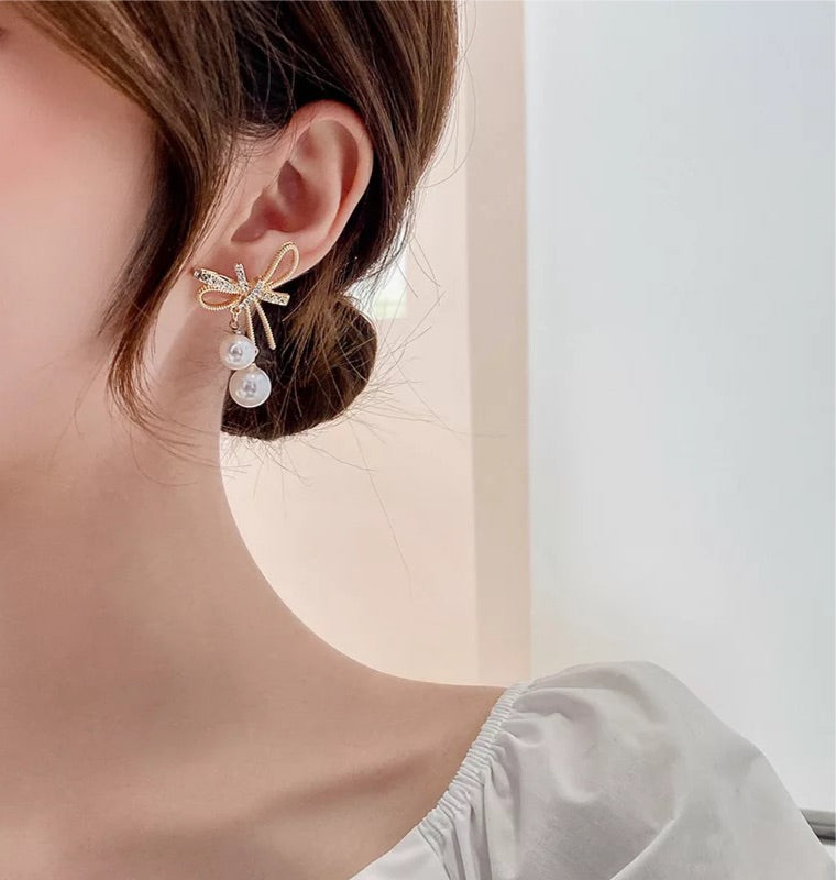 Pearly-Knot Earrings