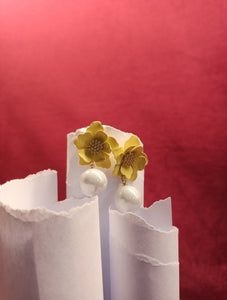 Sunflower Pearl Drop