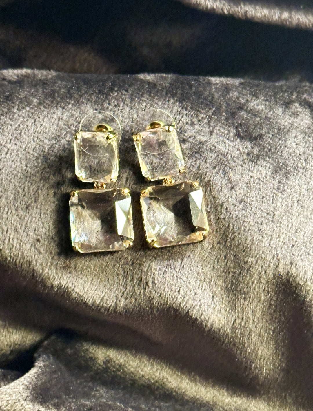 Luxe Aurora Ice Earring