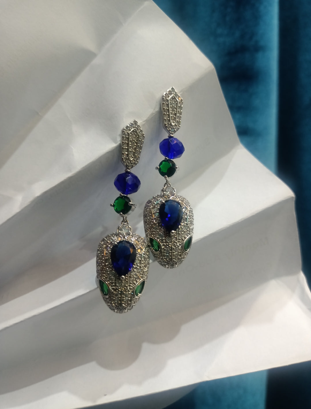 Luxe Slythra Earrings