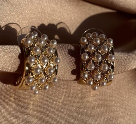 Luisa Huggie Earrings