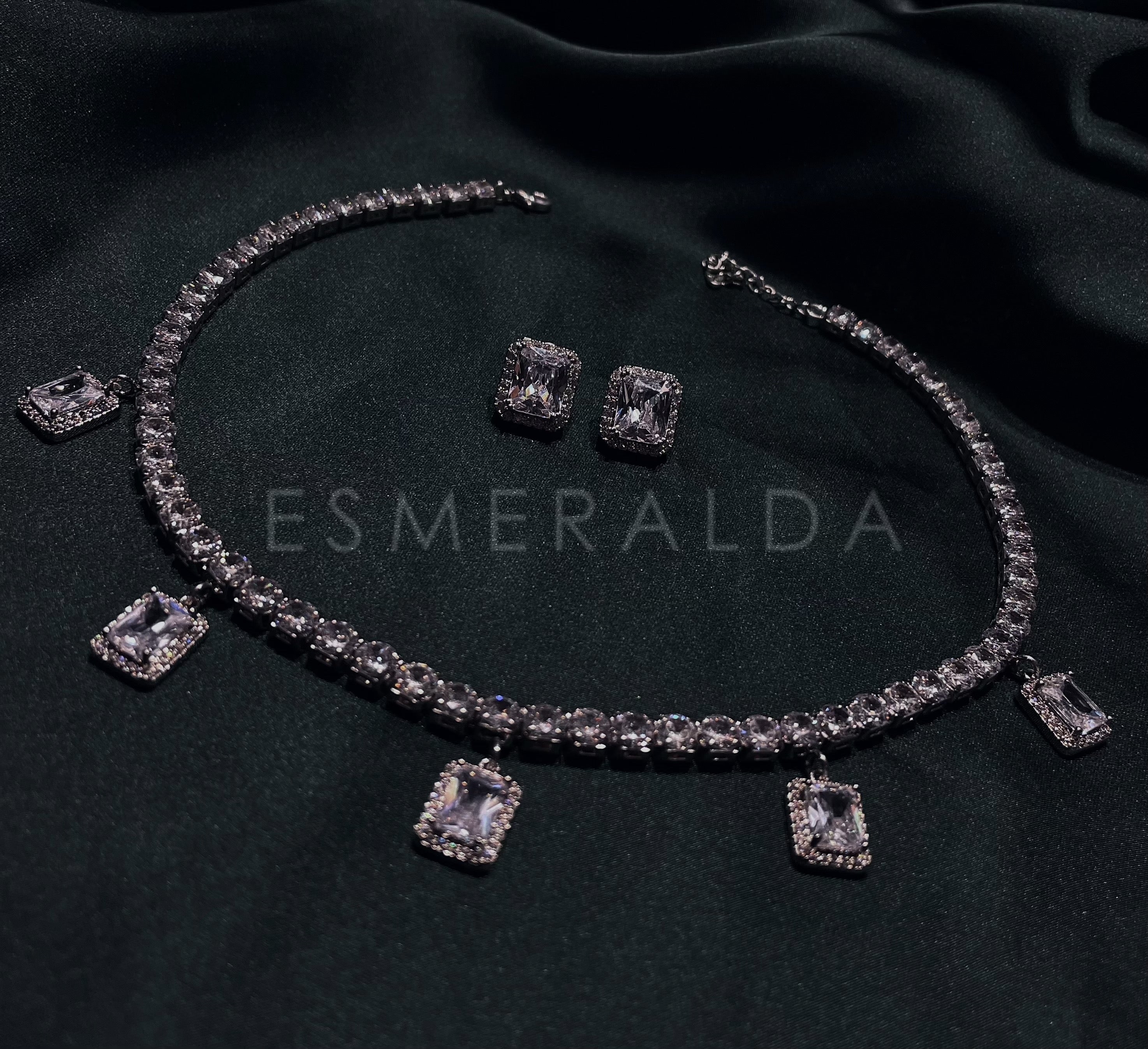 Luxe Diamanté Drip Set (Necklace + Ear Studs)