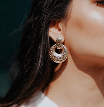 Load image into Gallery viewer, Cleopatra Earrings